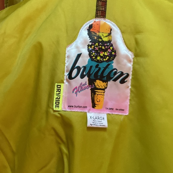 Woman x large burton parka jacket